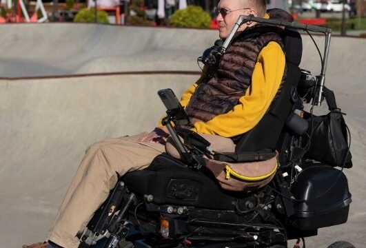 Mobility-Scooters-Electric-Wheelchair-Hire2