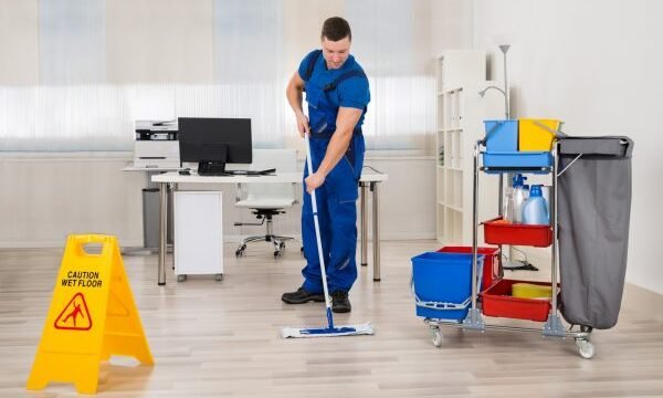 EASY-SHINE-CLEANING-SERVICE-commercial-cleaning-company